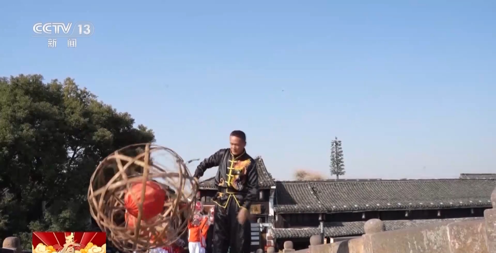 逛庙会、赏花灯、划龙舟 首个“非遗”春节全国各地年味浓(图6)