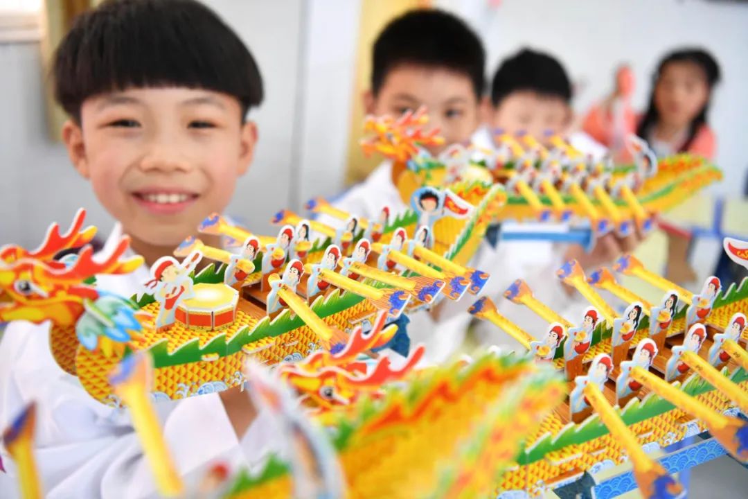 天大·海棠季今日启幕 市民可通过公众号预约 四条游览线路赏一园新棠(图1)
