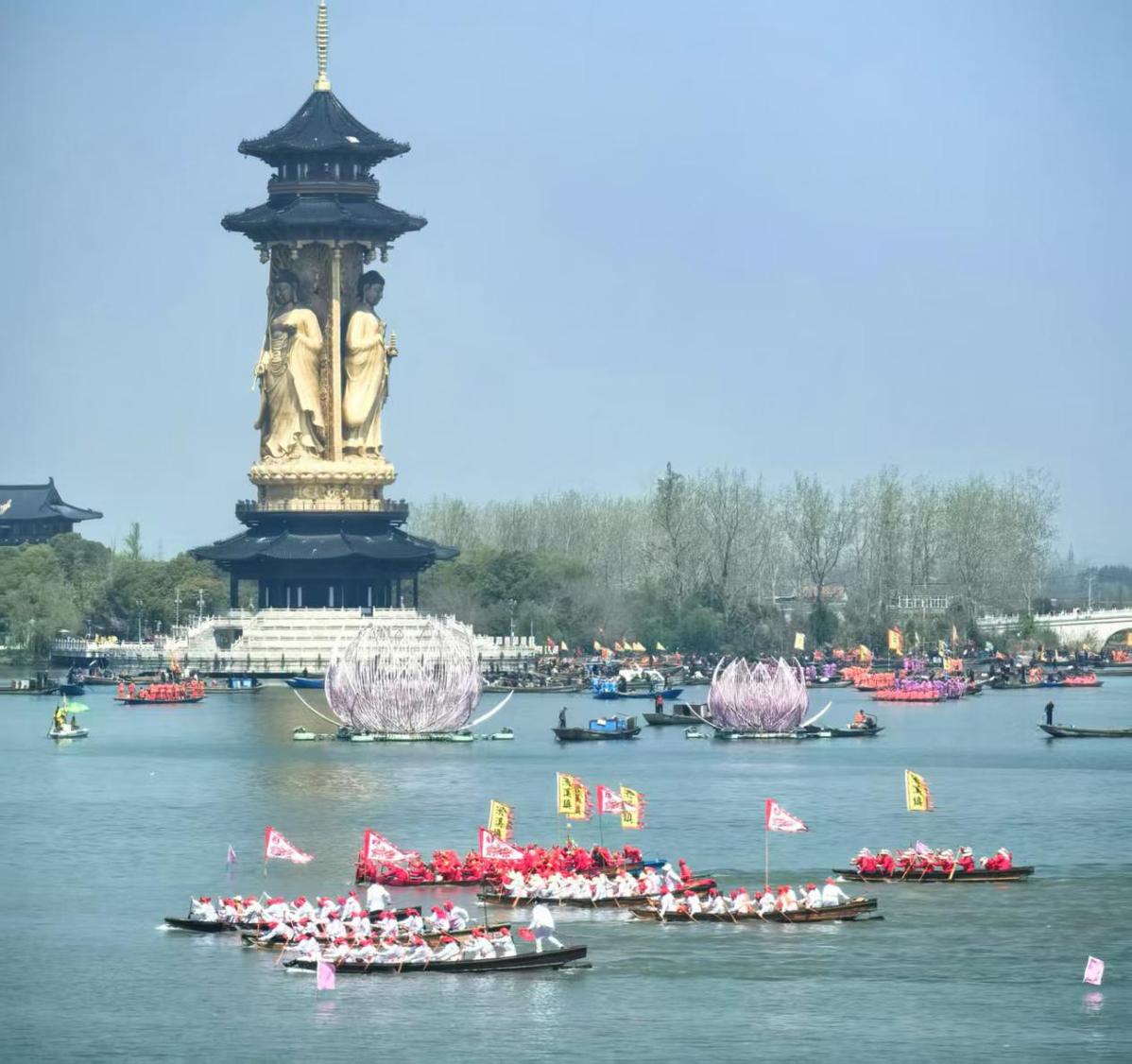 2025泰州姜堰溱潼会船节开幕 数万游客共赏非遗盛宴(图6)