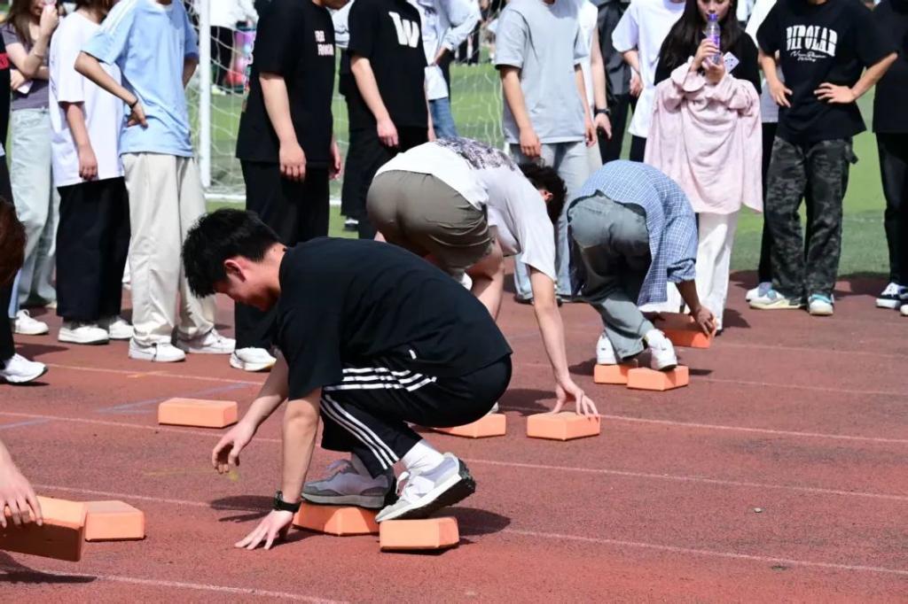山东理工职业学院嘉祥校区举办趣味运动会(图2)
