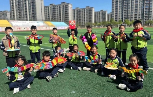 嘉祥县实验小学教育集团何庙校区开展“争做龙的传人”特色作业素养展示活动(图1)