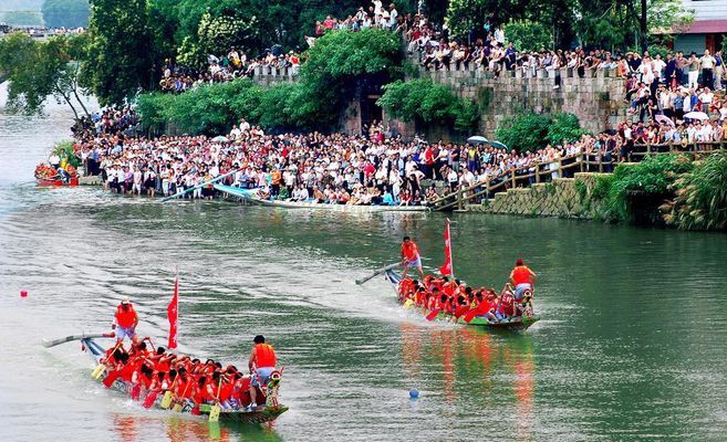 超百支队伍竞渡！佛山九江五人龙舟赛狂飙对决万人围观‘水上马拉松’