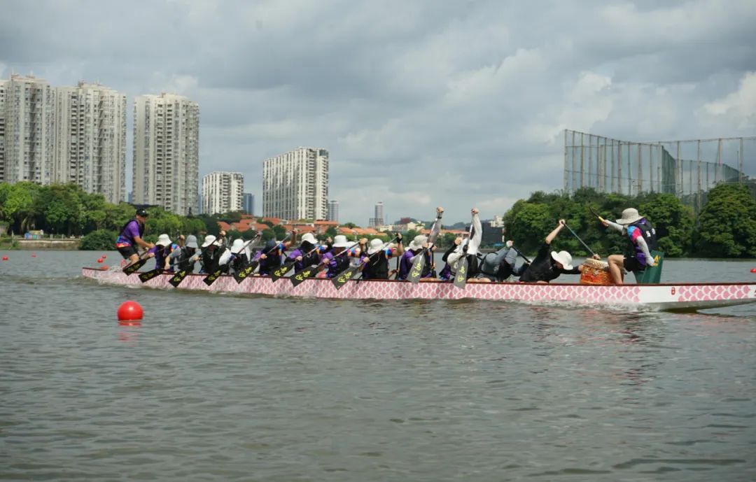 湖北省第十七届龙舟大赛圆满收官(图1)