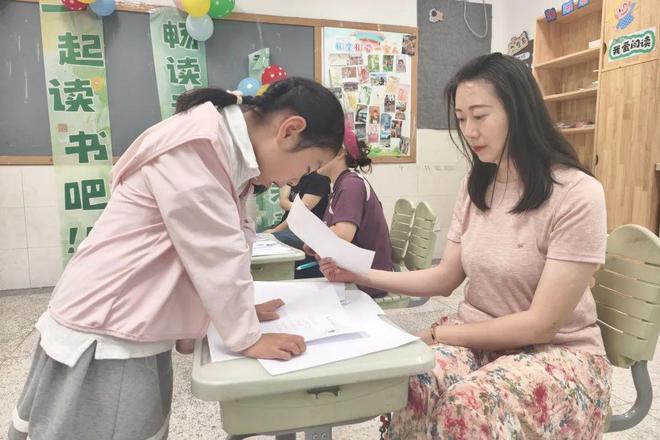剥毛豆、购物、摇骰、探险闯关这是鼓楼娃的期末无“笔”精彩(图3)