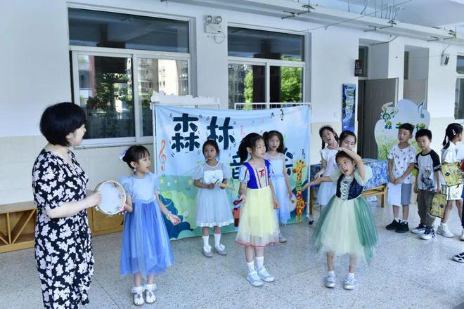 剥毛豆、购物、摇骰、探险闯关这是鼓楼娃的期末无“笔”精彩(图24)