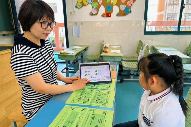 剥毛豆、购物、摇骰、探险闯关这是鼓楼娃的期末无“笔”精彩(图35)
