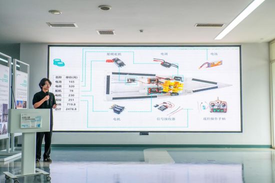 湖上赛龙舟 写字楼跑数据 -----西安欧亚学院这门创意课打开建筑之外的创造力(图9)