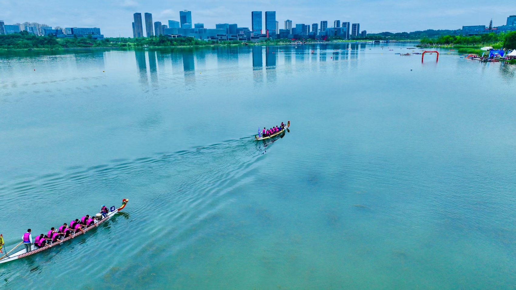 龙舟竞渡 兴隆湖掀起水上“狂飙”(图3)