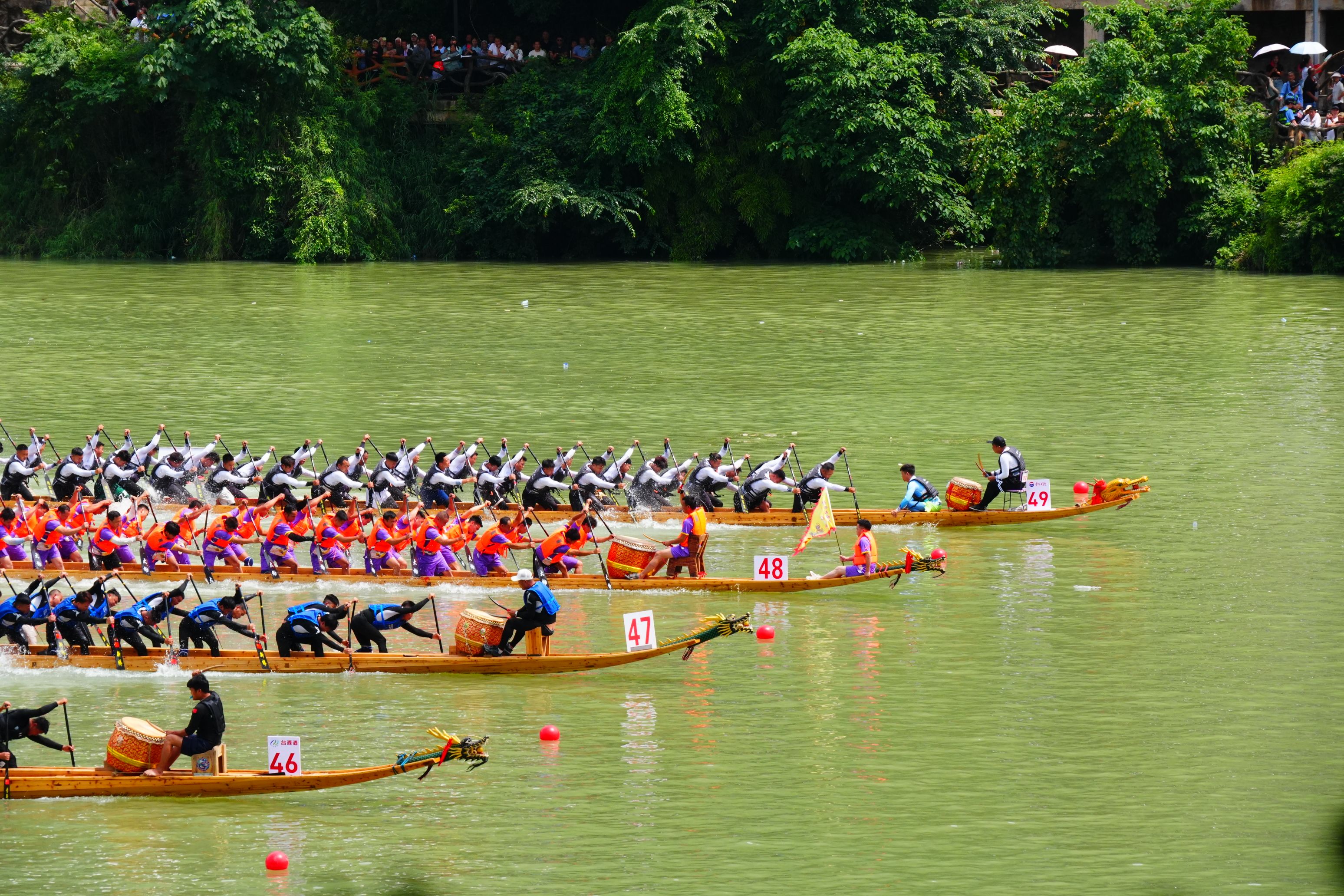 全国最高水平青少年龙舟赛收官 泉州经贸学院龙舟队斩获双奖项