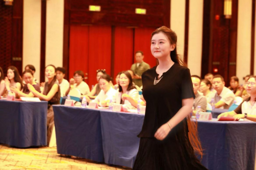 《雨是神的花》IP衍生剧《雨鼓舟未歇》项目发布会 在万安恺蒂国际酒店隆重举行(图4)