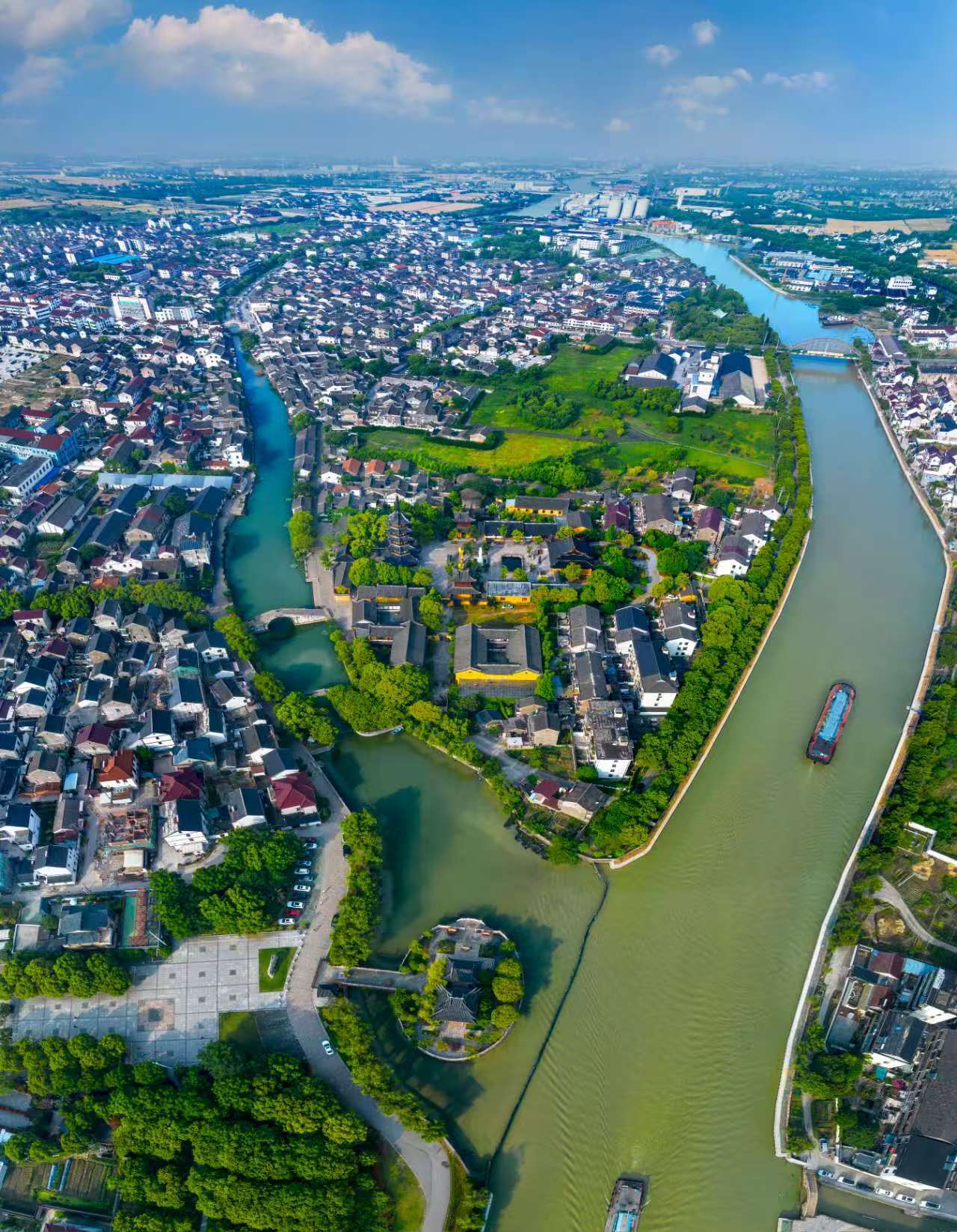 苏州震泽镇：千年丝韵织就的江南明珠