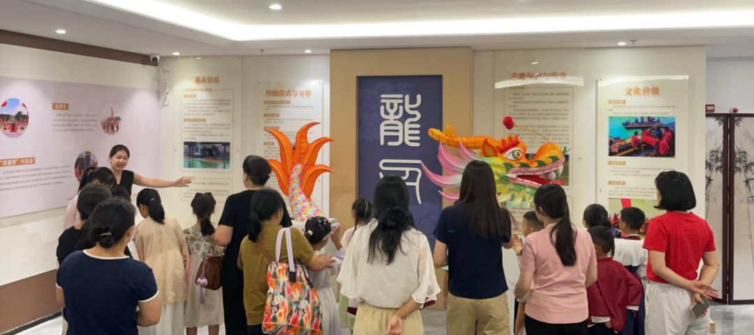 黄埔区市民学院南岗海丝分院开课首场体验“海丝+汉服”魅力(图2)