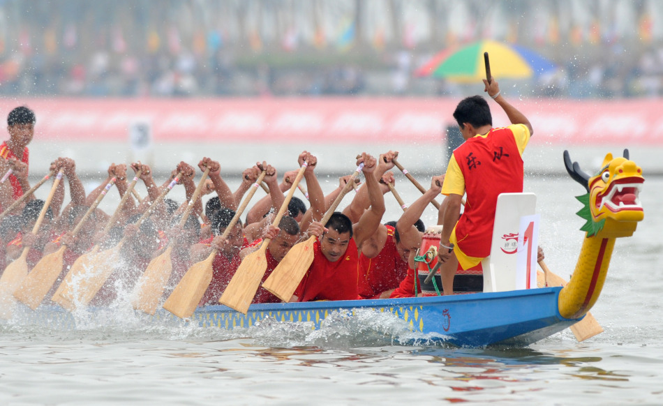 汨罗江畔听这支乡村龙舟队的端午故事