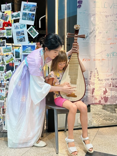 制造、人文、共鸣：维也纳与布拉格的“清”春之桥(图2)