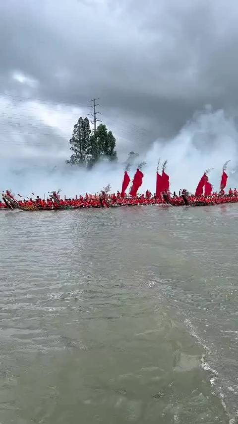 2025咸阳龙舟赛圆满落幕​ 41支代表队精彩角逐(图1)