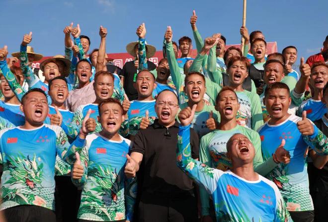 广西龙超·一舟一故事丨专访新一届“龙超战神”——融安县太平龙舟队(图2)