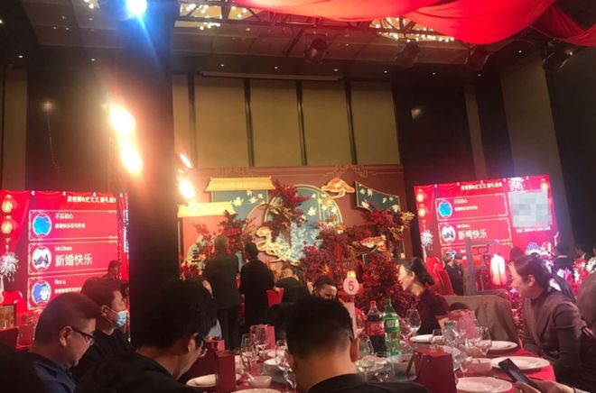 婚礼上的互动游戏有哪些呢？热门的大屏幕婚礼游戏怎么免费制作？(图1)