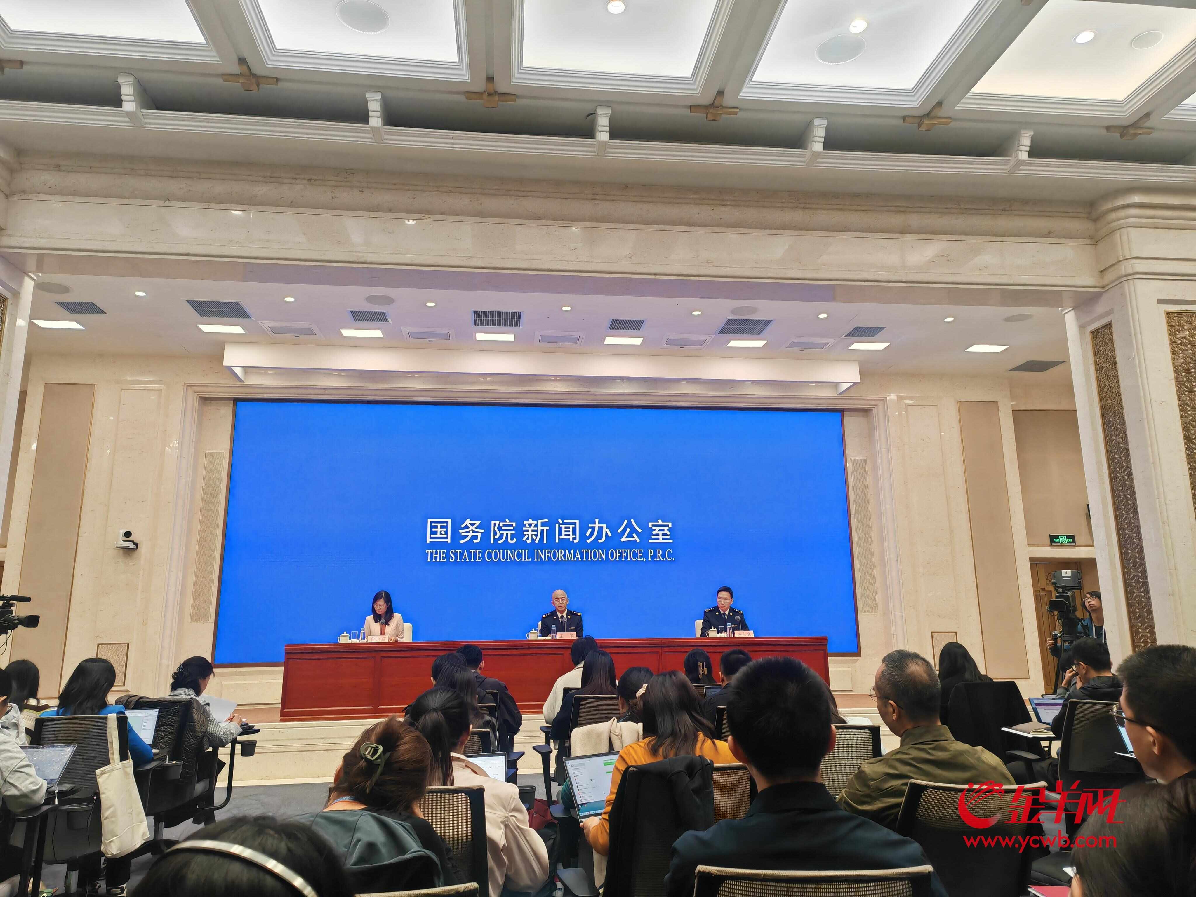 外贸大省挑大梁！前三季度广东等5省市对全国进出口增长贡献超八成(图1)