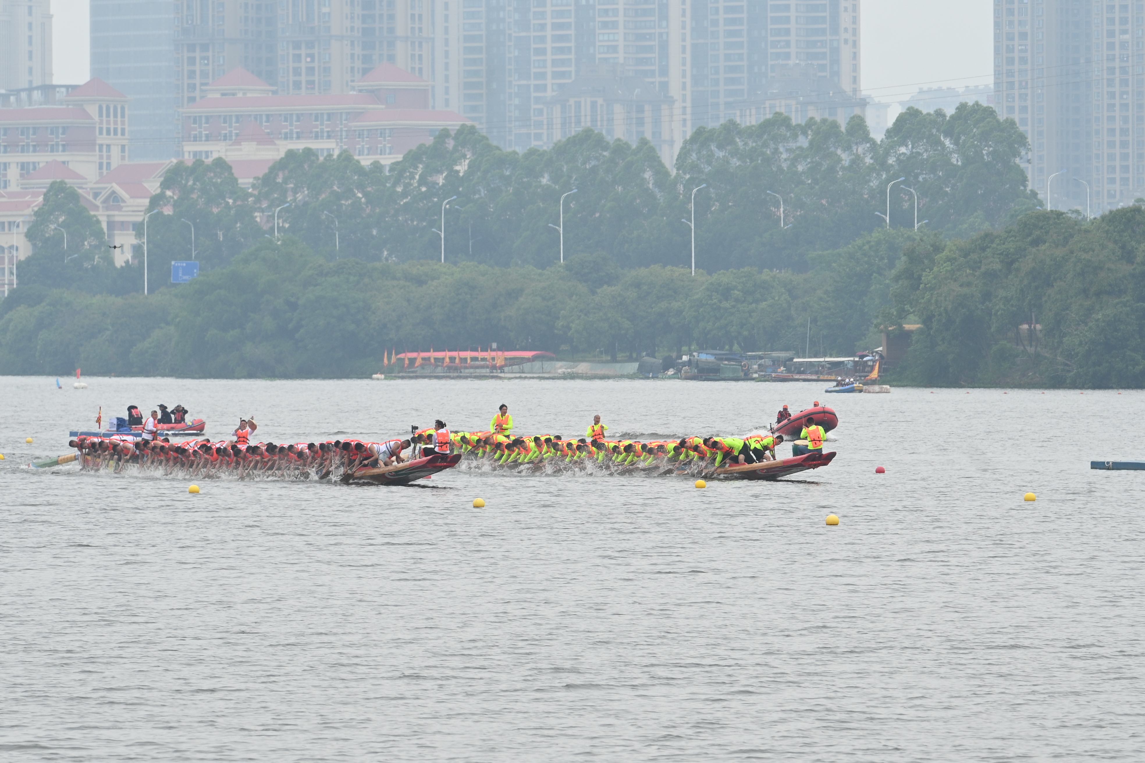 中国新乡·共产主义渠龙舟公开赛本周六挥桨竞渡(图1)