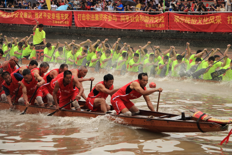 海口美兰渔村龙舟赛季赛总决赛将于10月18日启幕(图1)