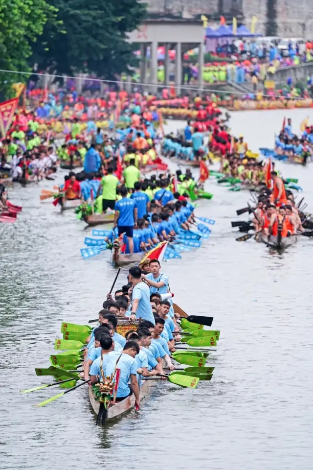 卫水逐浪龙舟跃 八省同襄运河情！中国新乡·共产主义渠龙舟公开赛盛大开赛