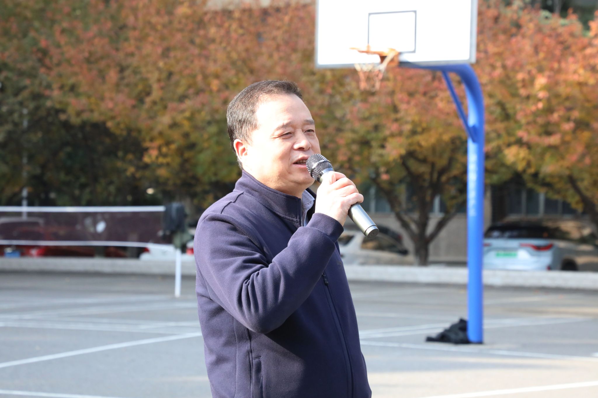 学院举办第十四届教职工趣味运动会(图2)