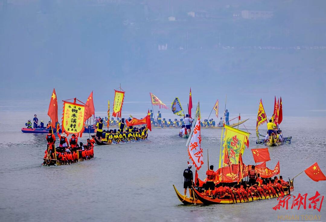 千桨激起万重浪——泸溪“村舟”破浪出圈纪实@湖南日报观察版头条(图3)