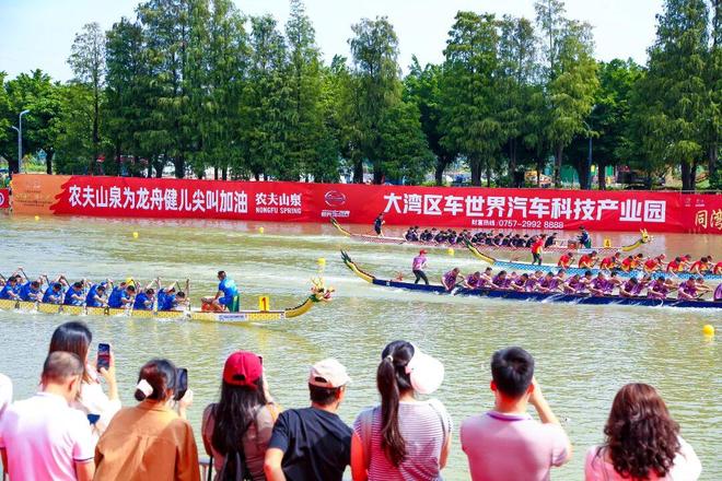 多图丨龙舟赛＋露营节乐从解锁“龙舟＋”新玩法！(图1)