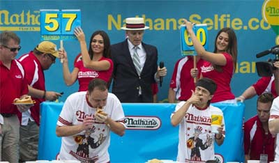 文体艺苑：文坛“贿选门”再损文艺奖项公信力(图7)