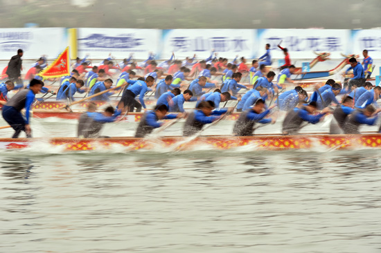 百年龙舟竞渡延平 “老龙头”见证新传承(图1)