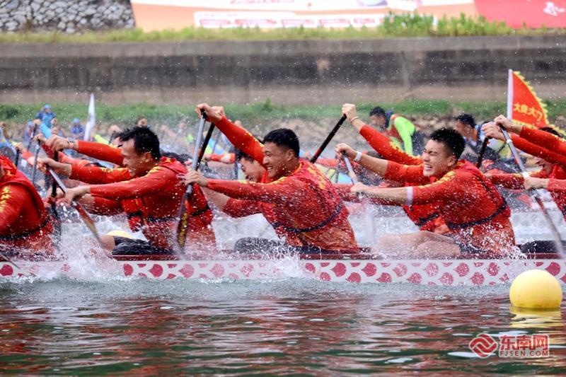 户外嘉年华燃动闽江之源——2025中国龙舟公开赛总决赛在南平延平圆满收官(图1)