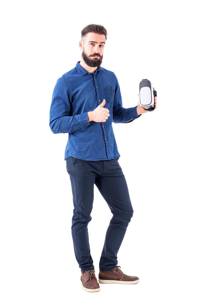 十五运会开幕式黑科技大揭秘：VR醒狮与AR龙舟如何颠覆传统？(图2)