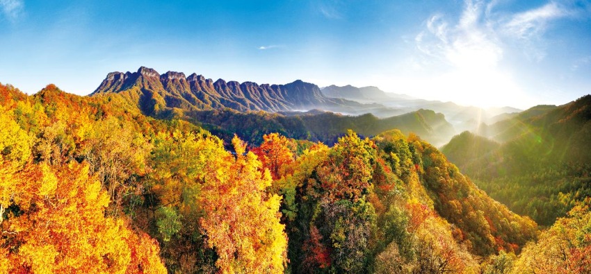 文武巴中：万山红遍多诗意赛事满城多活力(图1)