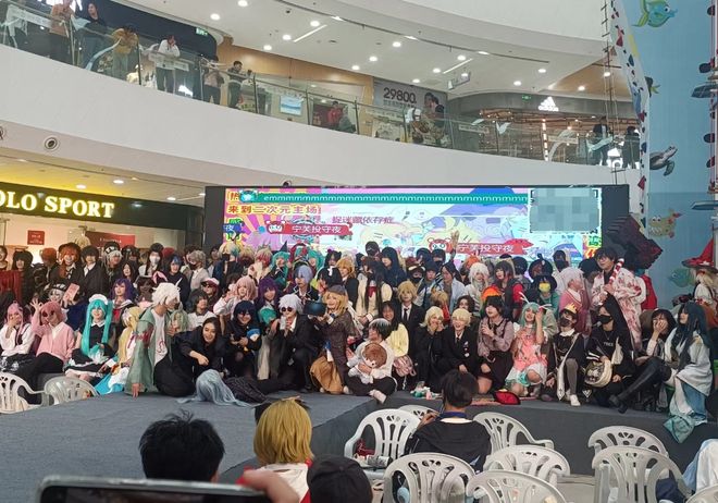 几百人的人大型公司年会现场活动如何策划的有趣又好玩？