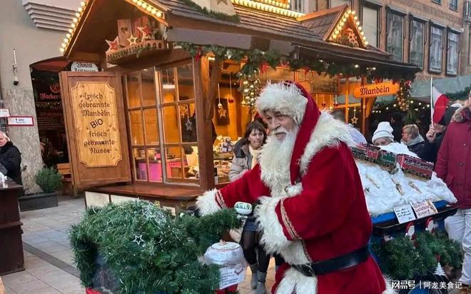 今年圣诞节“洋节”遭遇空前清冷年轻人说：“中国节”更好玩(图2)