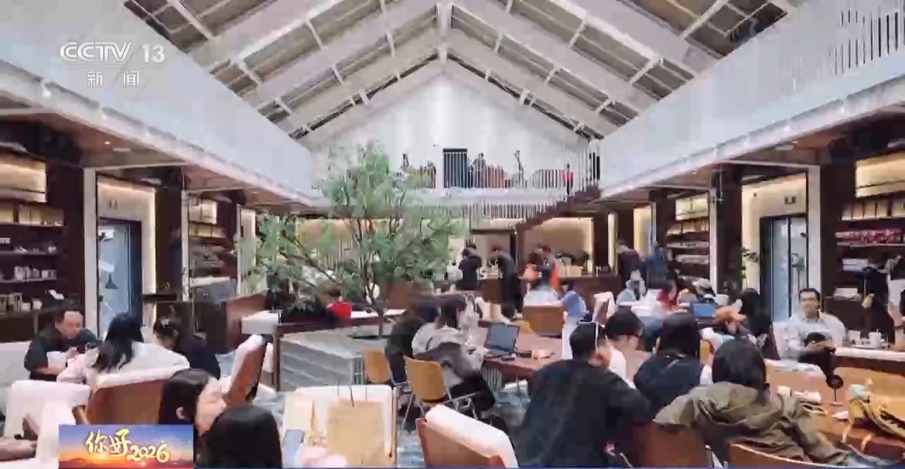 冰上龙舟赛、稻田迷宫、冠军球队巡礼 “新玩法”激发消费潜力(图11)