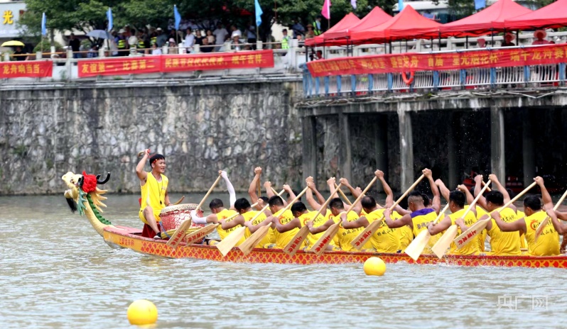【关注】第十二届全国大众冰雪季今晚启幕！(图1)