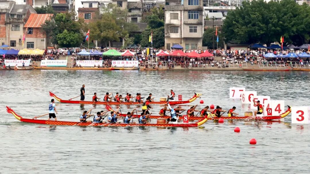 黄金价格大幅波动 银行筑高积存金风控“防火墙”