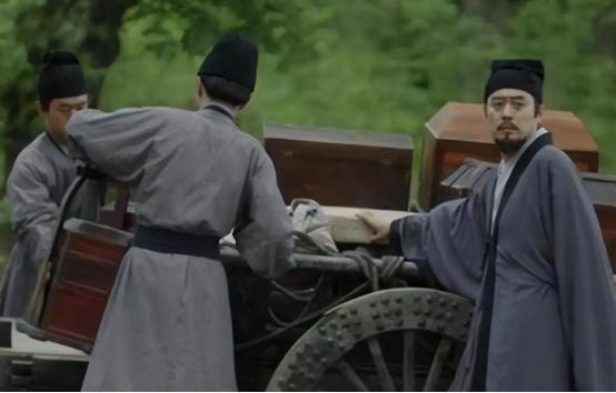 杭州百姓将饿死范仲淹：让他们划龙舟！900年后竟解决经济危机(图6)