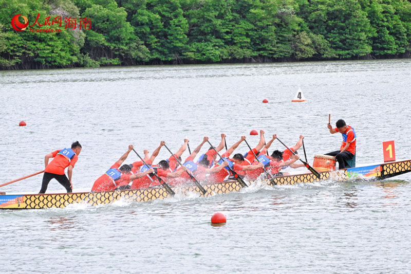 中国男队首获亚沙会龙舟金牌(图2)