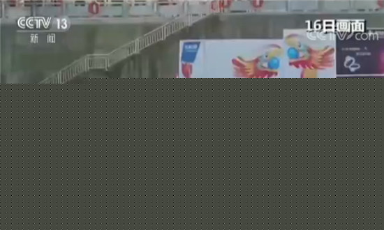 【端午假期】江西新余：龙舟竞渡 千人划桨赛龙舟(图1)