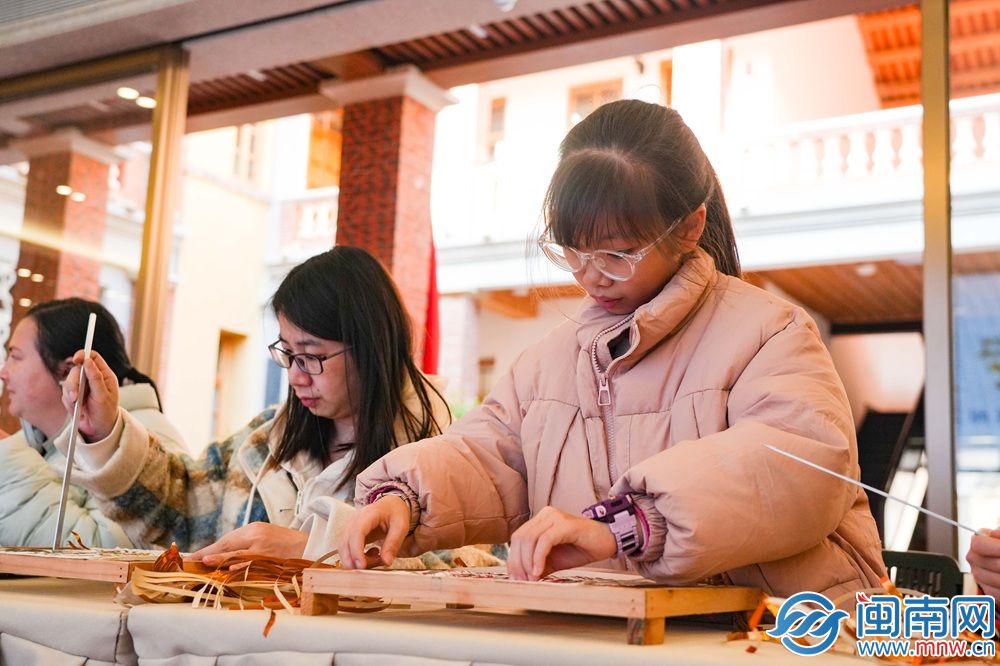 非遗体验、精品展览……泉州工艺美术合作社让传统工艺点亮假期(图3)