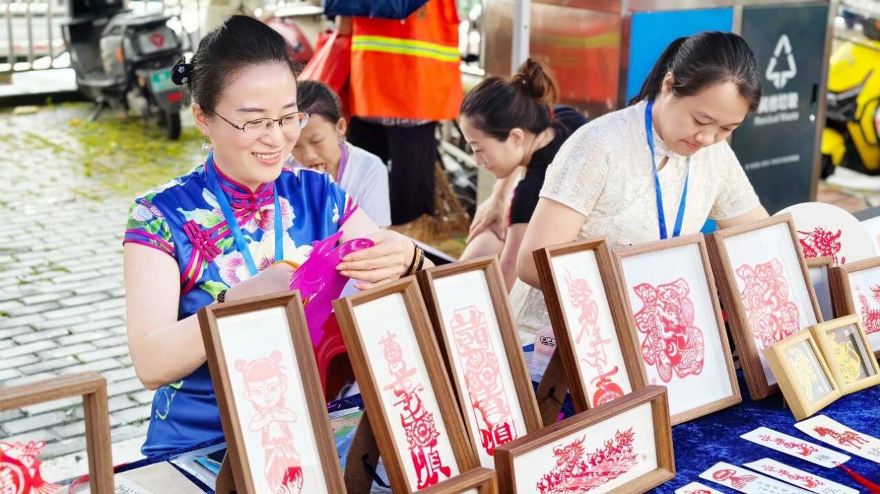 鼓声虽歇烟火长！龙舟余热点燃邵阳消费热潮(图1)