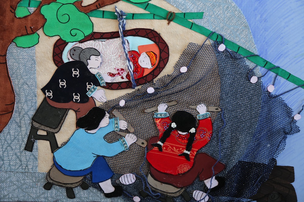 宋庄小学：庆“五一”布贴画制作评比活动(图2)