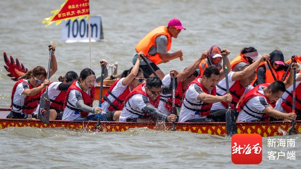 组图百桨击浪南渡江！2026年海南自贸港乡村龙舟大赛澄迈站燃情收官(图1)