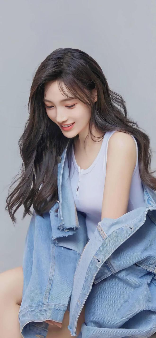 欧美老妇与小伙Videos(图1)